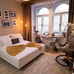 https://comfy-vip-studio-in-the-center-with-netflix.brnohotels.org