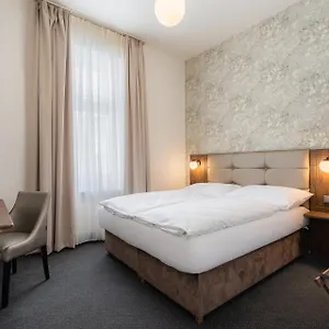 Otel Ea Victoria, Prag