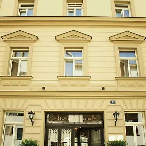 Otel Angelis, Prag