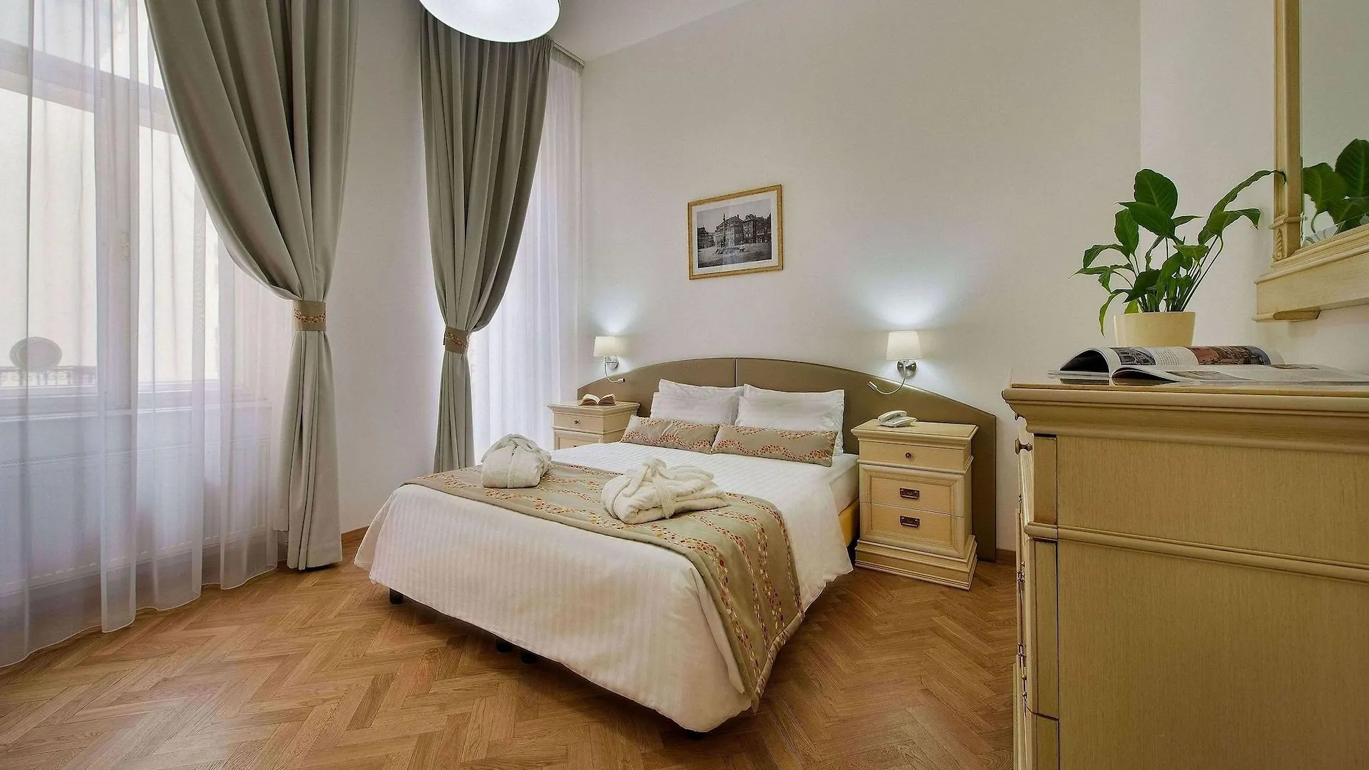 Hotel Suite Home Прага Апарт-отель