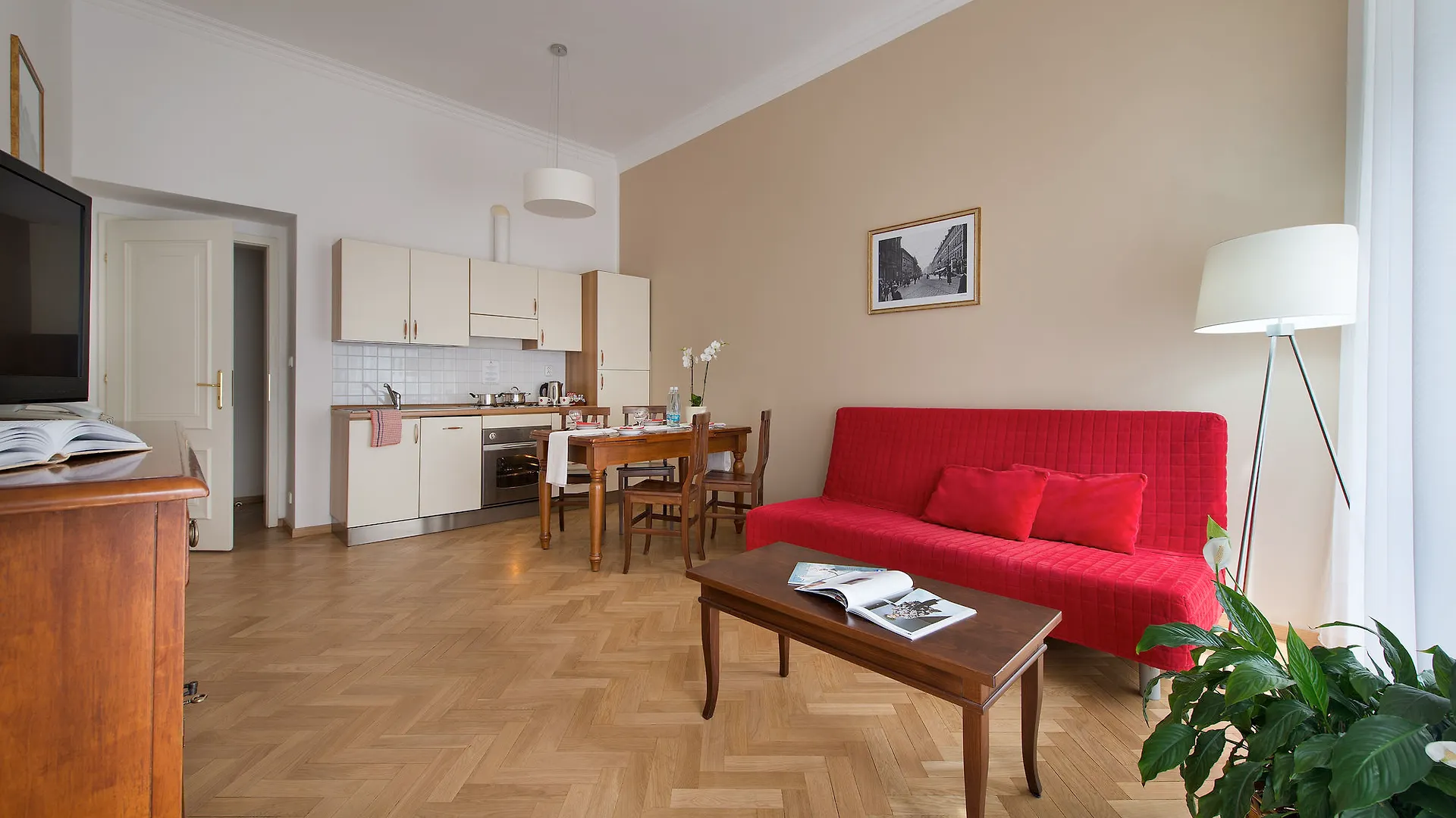 **** Апарт-отель Hotel Suite Home Прага Чехия