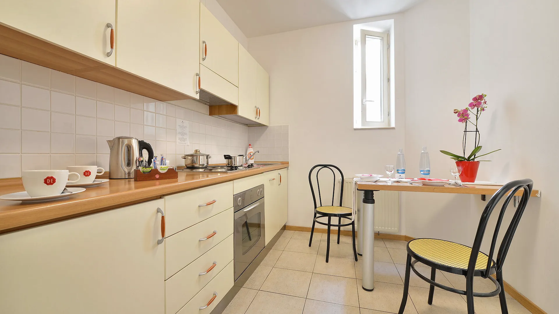 Hotel Suite Home Прага Апарт-отель